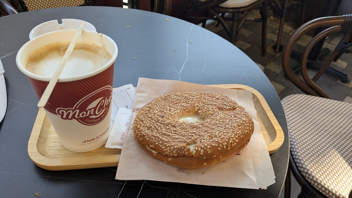 Mon Chéri Coffee Shop photo 2