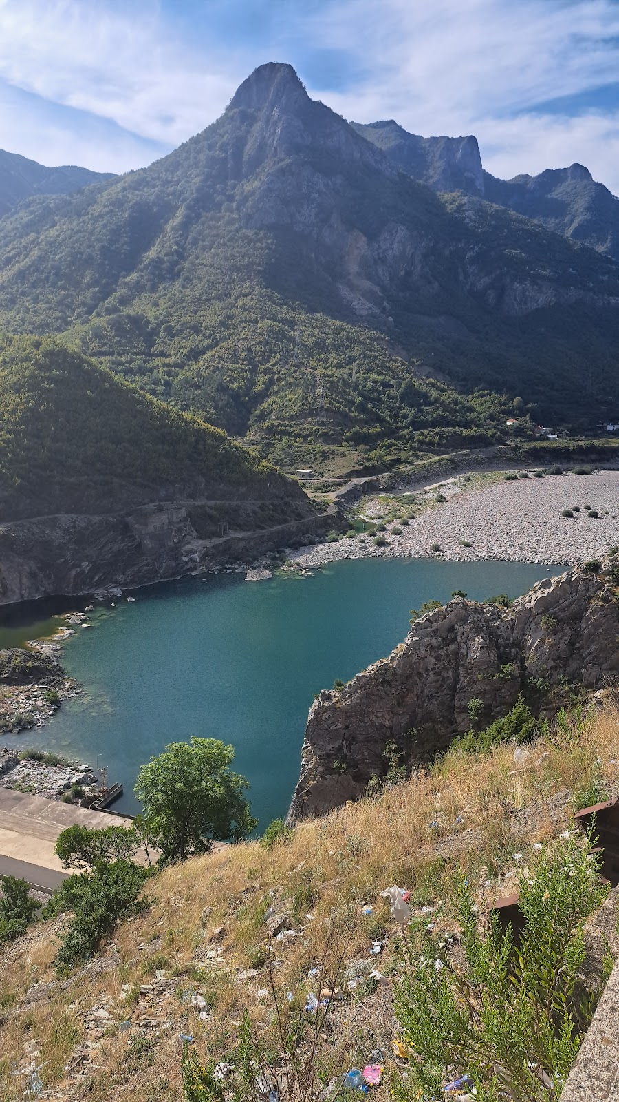 Komani lake
