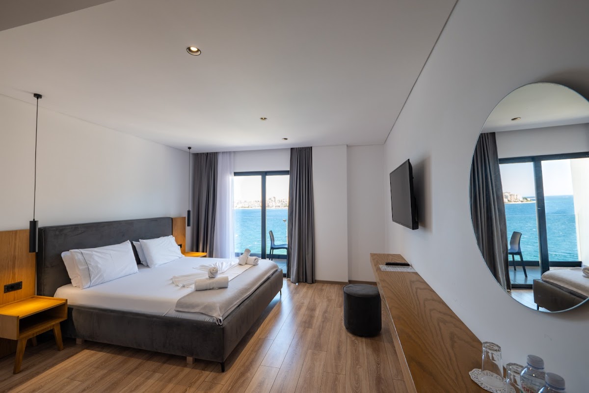 Hotel Vola photo 2
