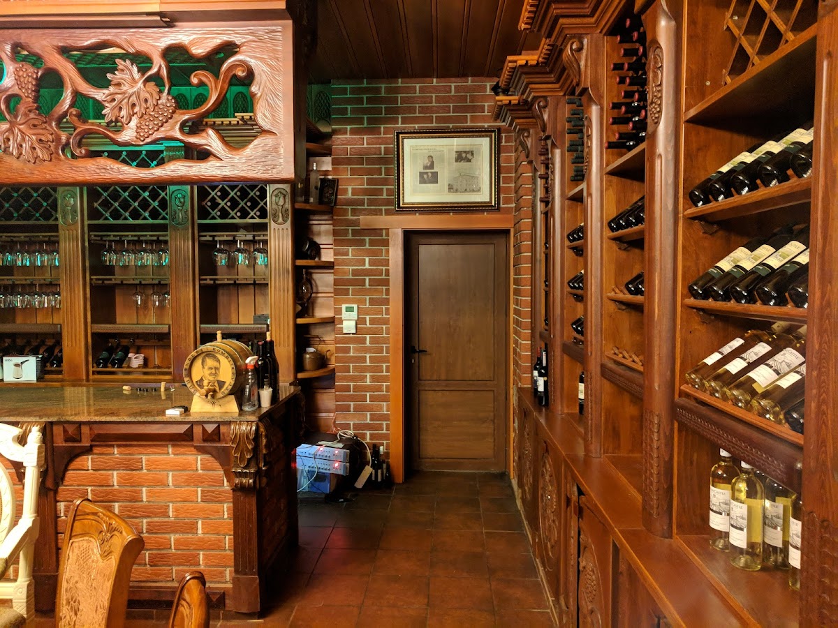 Stone Castle Vineyards and Winery — Atraksione në Rahovec — photo 5