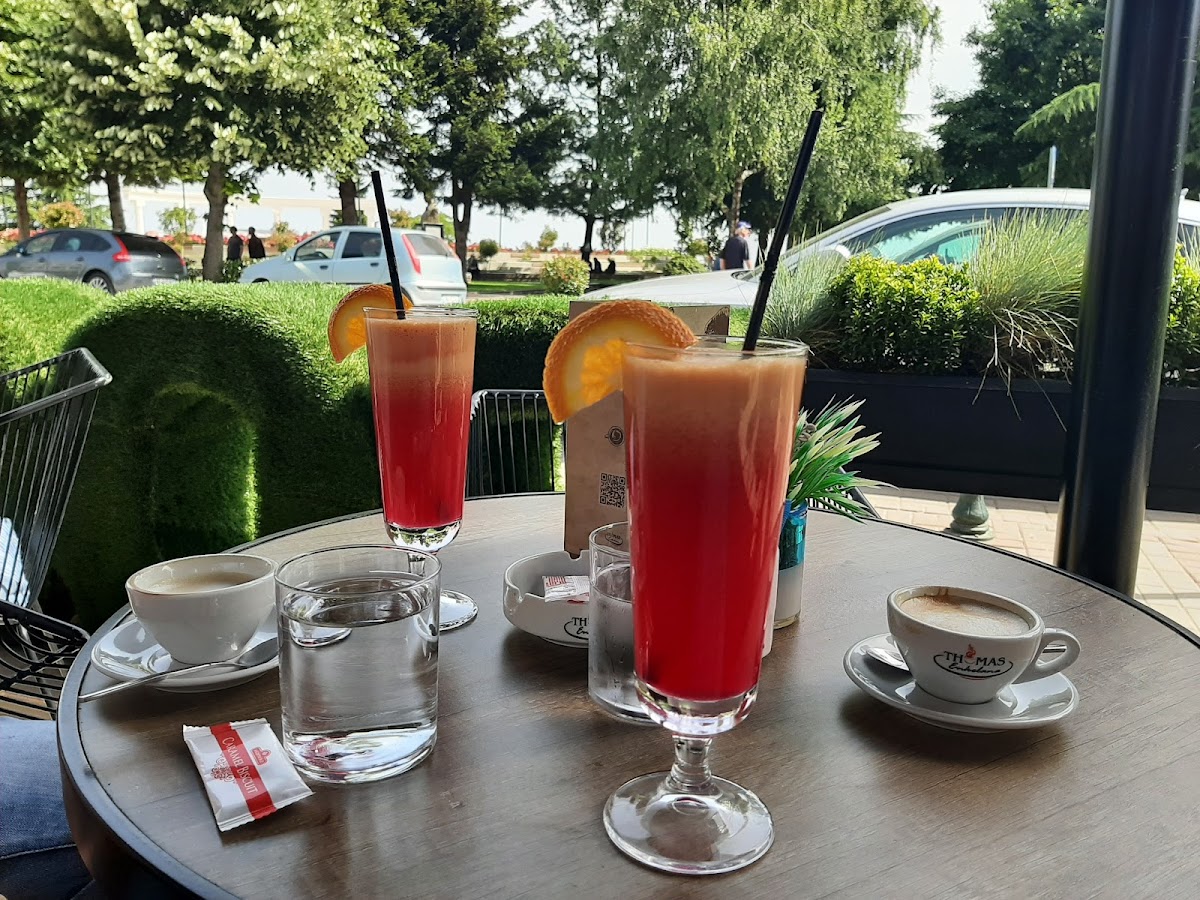 Thomas Enkelana Coffee Shop photo 2