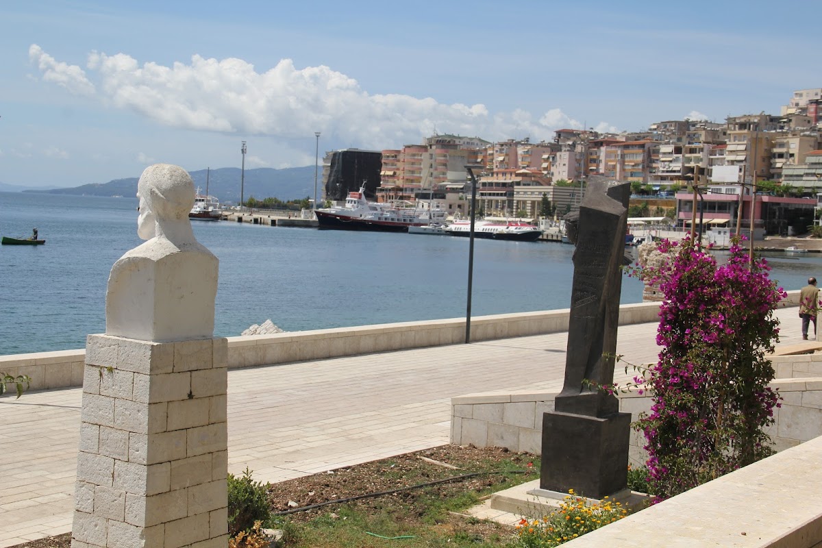 Hoxha Tahsin Sculpture & Bilal Xhaferi photo 2