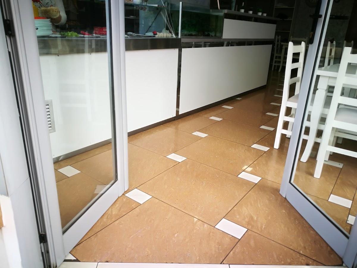 NRG fast food photo 2