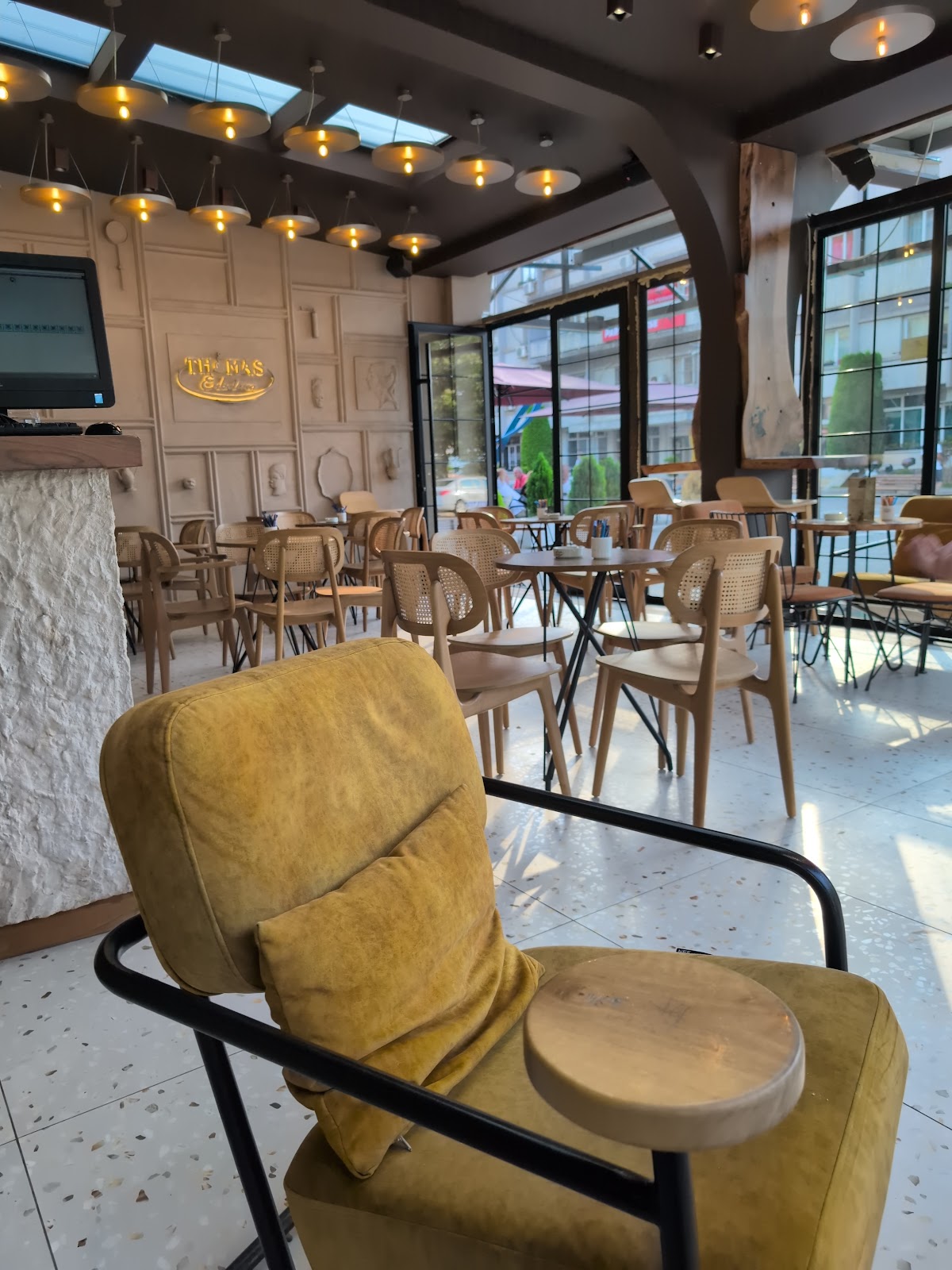 Thomas Enkelana Coffee Shop photo 4