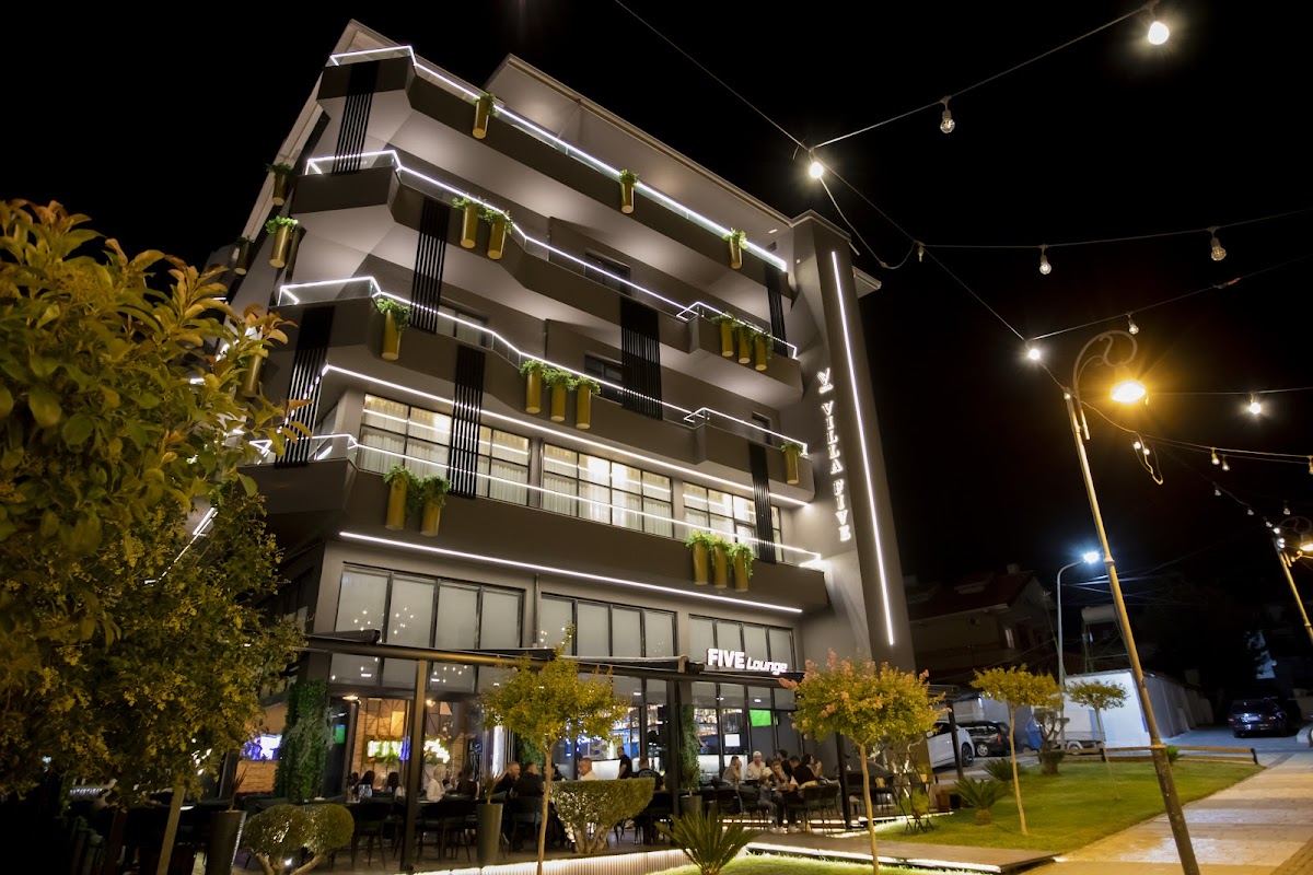 Villa Five Hotel