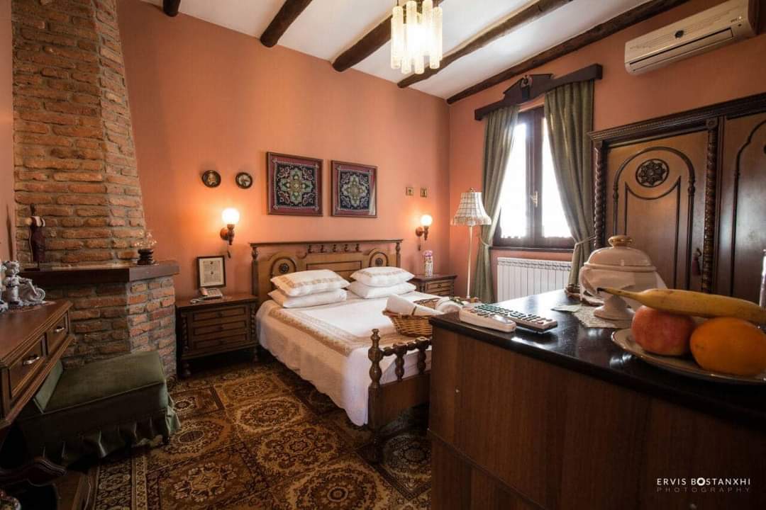 Hotel Bujtina e Bardhë photo 2