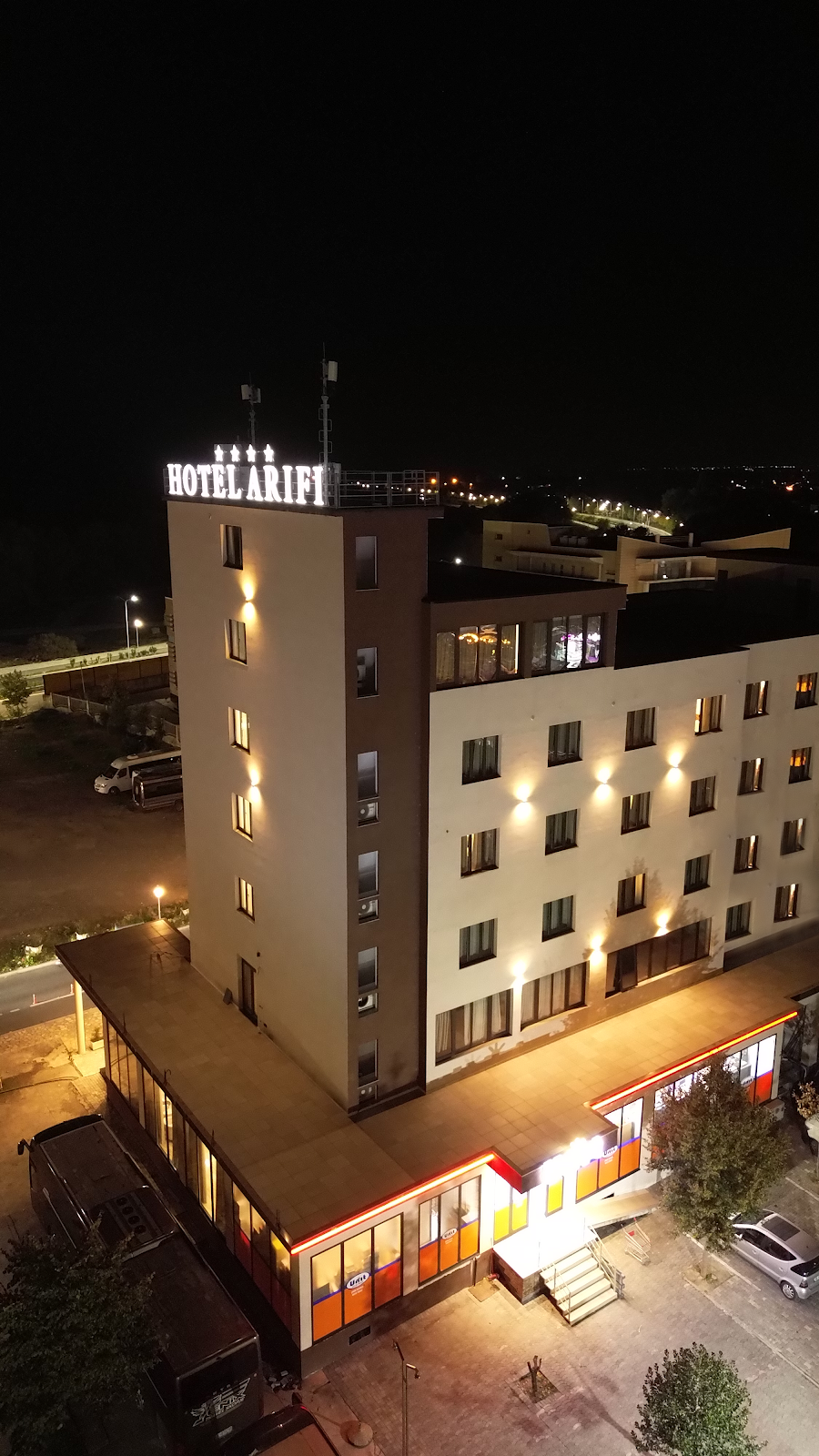 Hotel Arifi