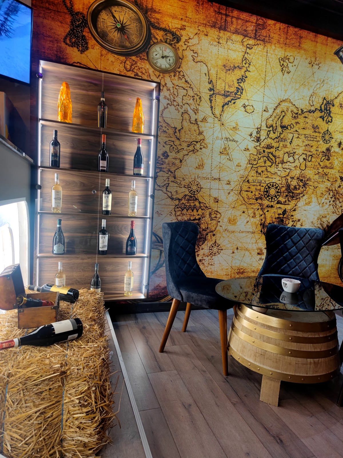 Bounty Lounge Bar photo 3