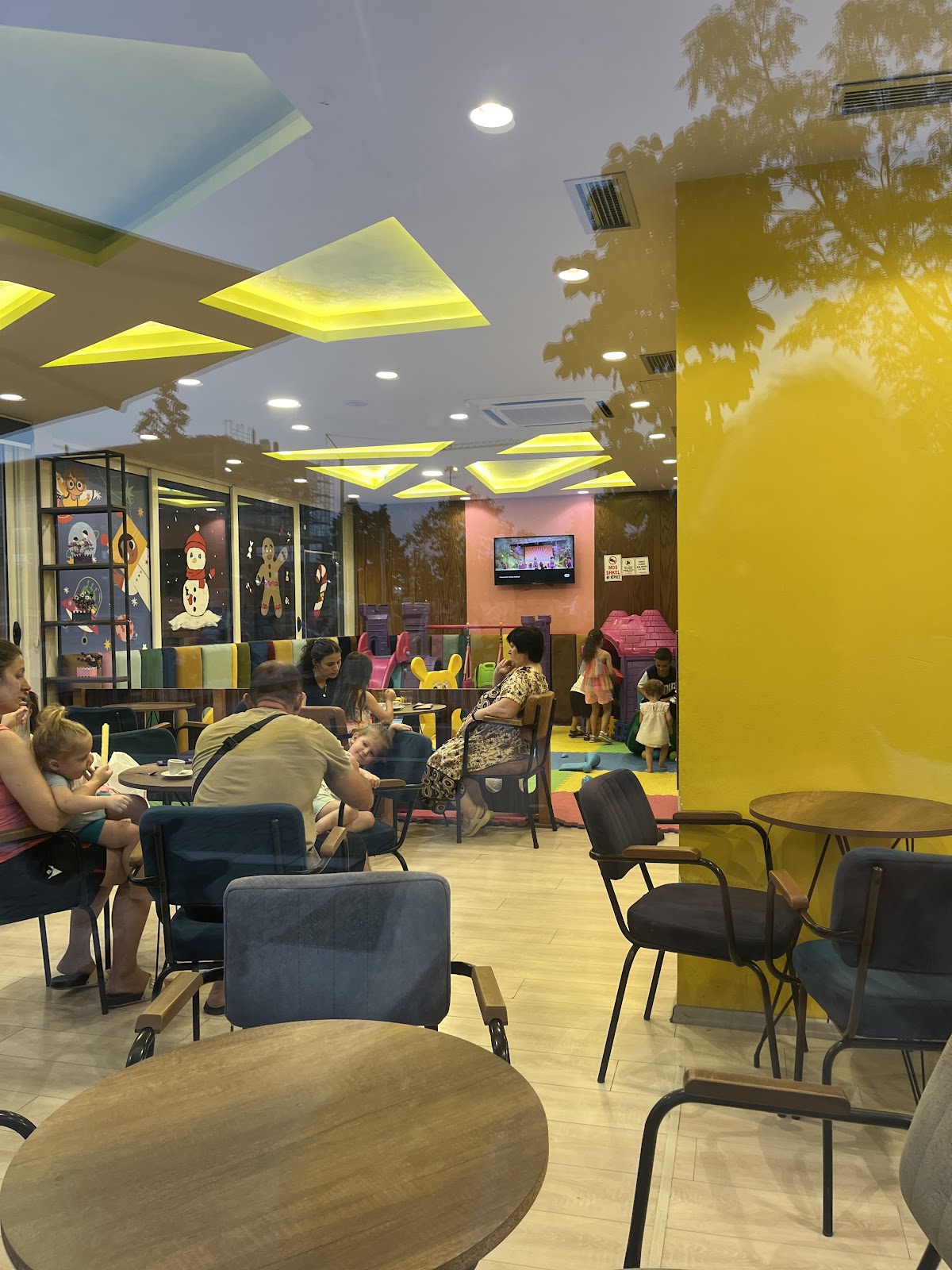 A&G kids caffe photo 3