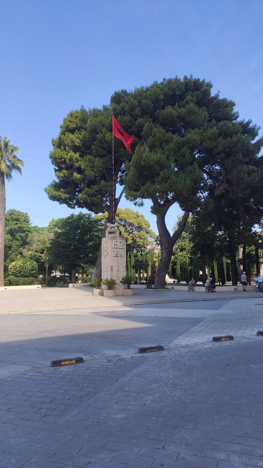 Varri i Ismail Qemalit photo 3
