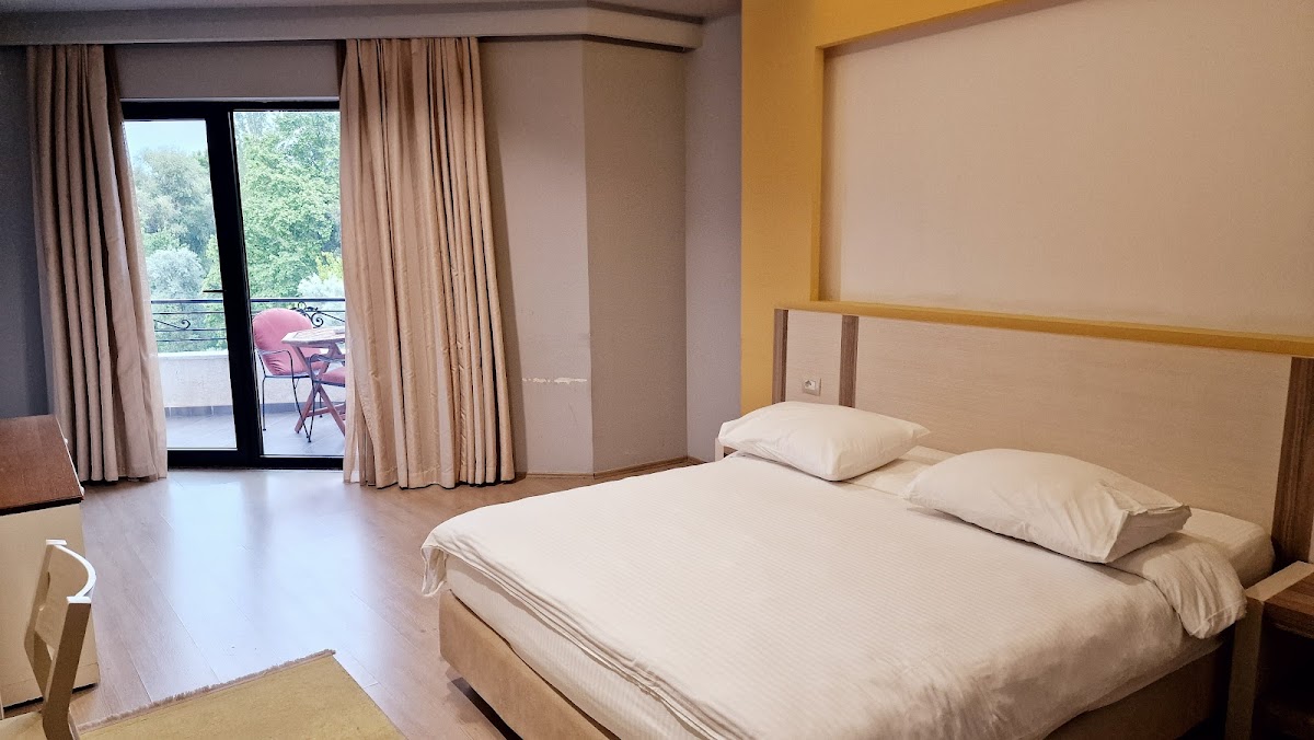 Hotel 1 Maji photo 2