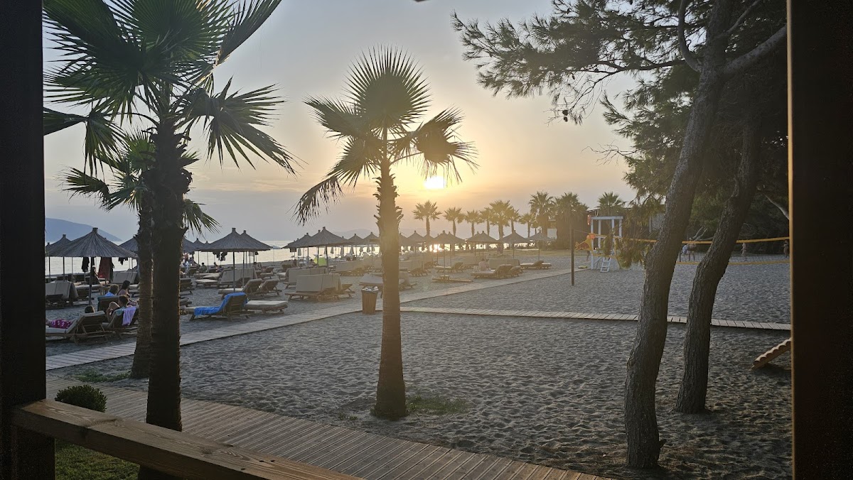 Relax beach photo 2