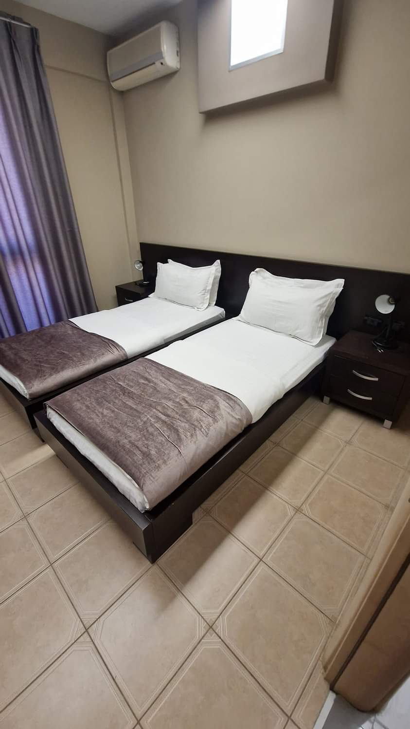 FamCalifornia Hotel photo 2