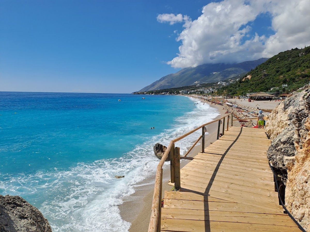Dhërmiu Beach photo 3