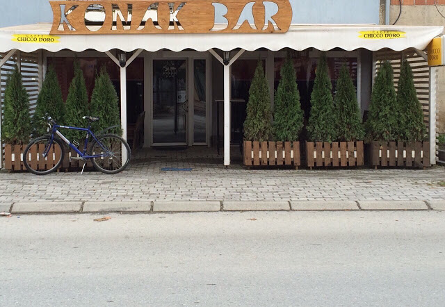 Konak Bar,Shtime
