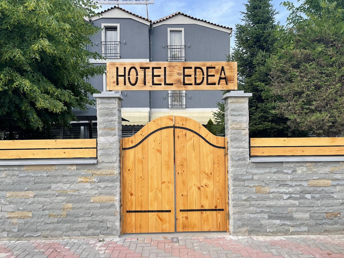 Edea photo 4
