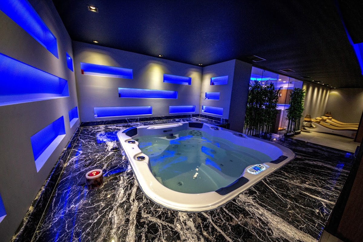 Henry Resort & Spa photo 3