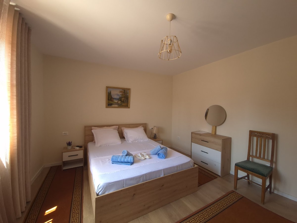 Kurmaku Guesthouse photo 5