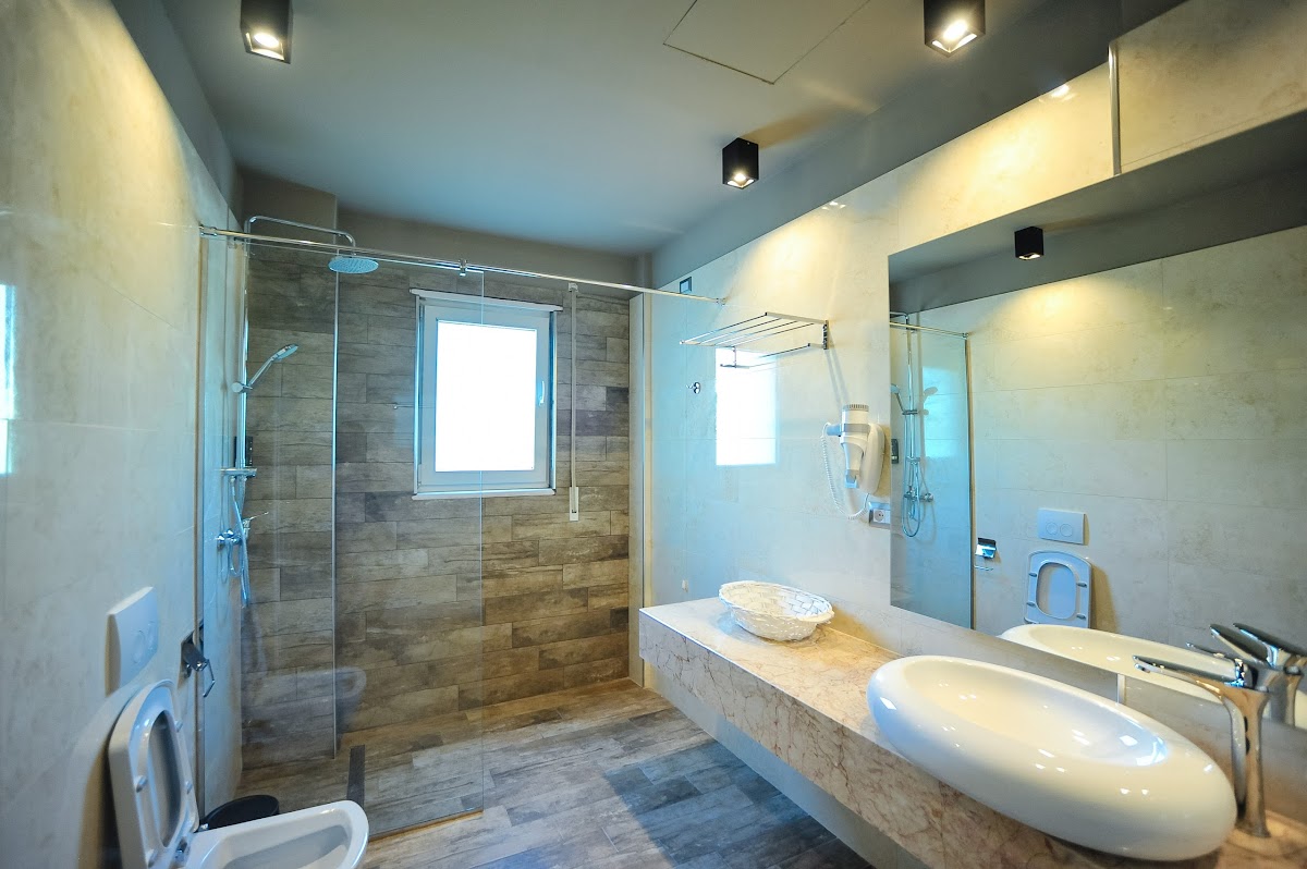 Sandy Beach Resort Golem photo 4