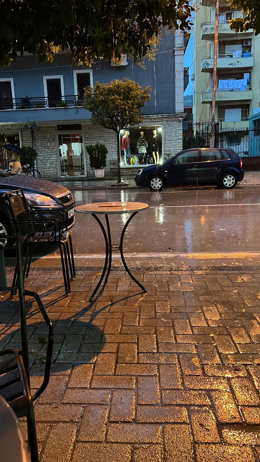 Bar Kafe "Hoxha"