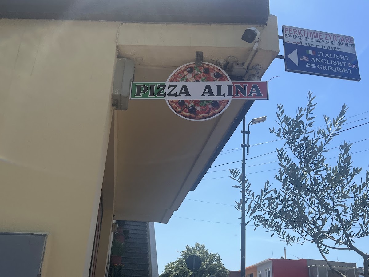 Pizza Alina Pizzeria & Bar photo 4