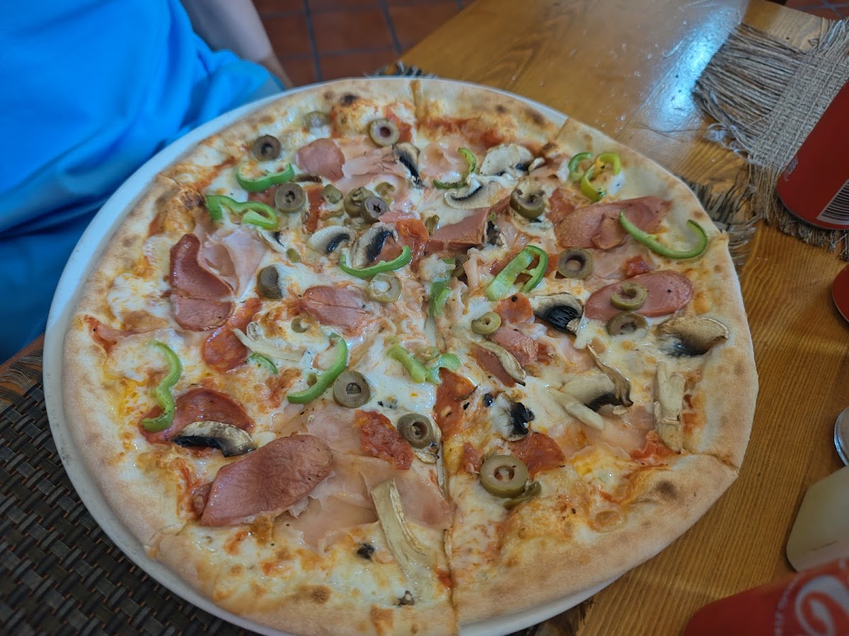 "The King" Pizza photo 4