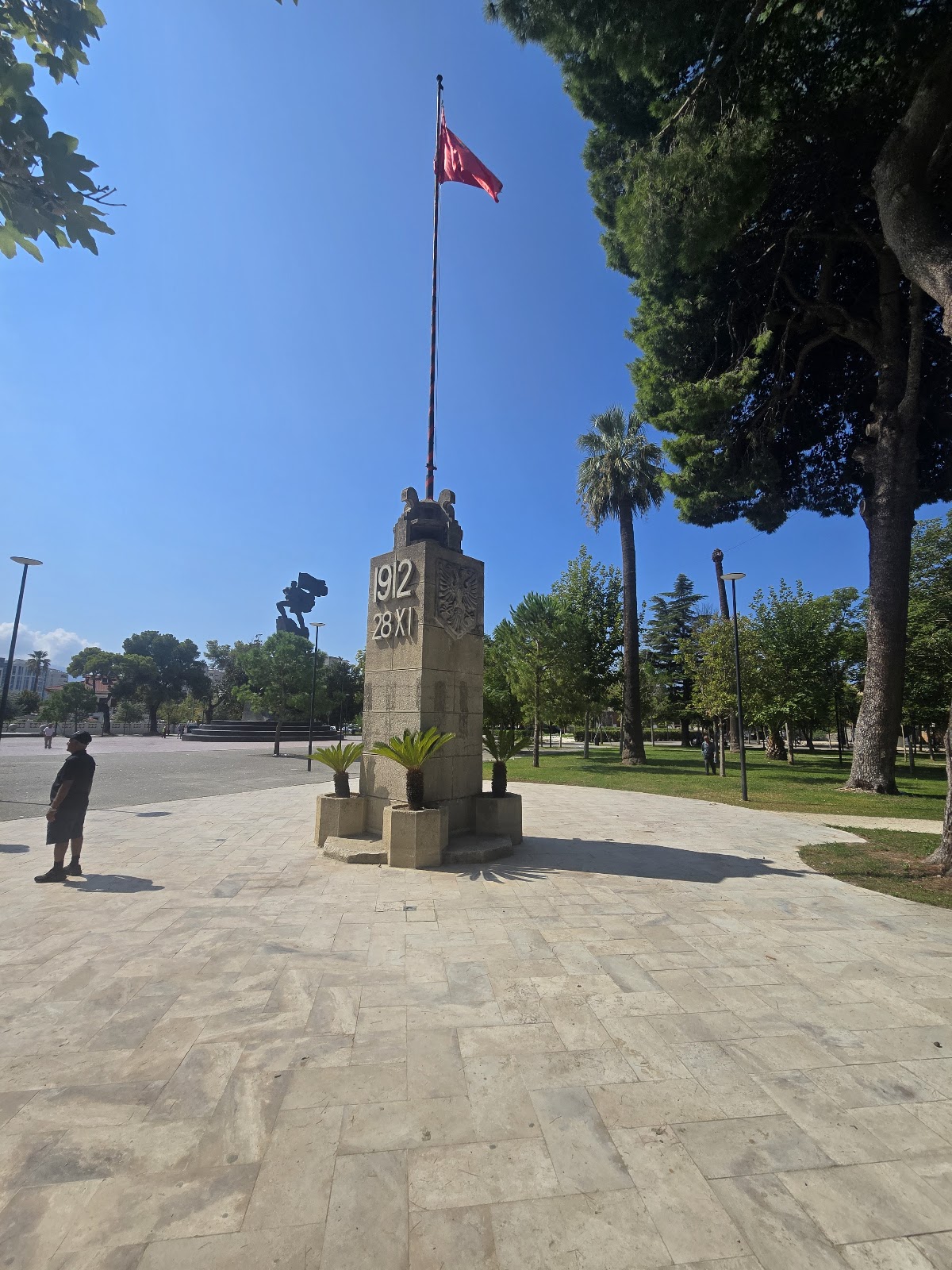 Independence Monument photo 4