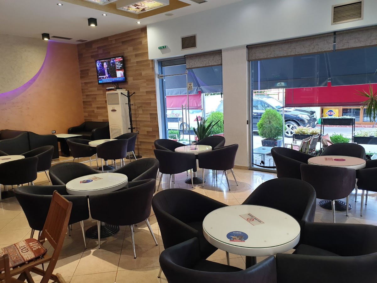 D'espresso caffe photo 2