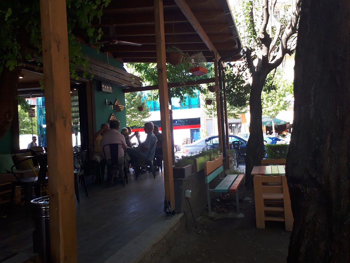 Garden Bar photo 5