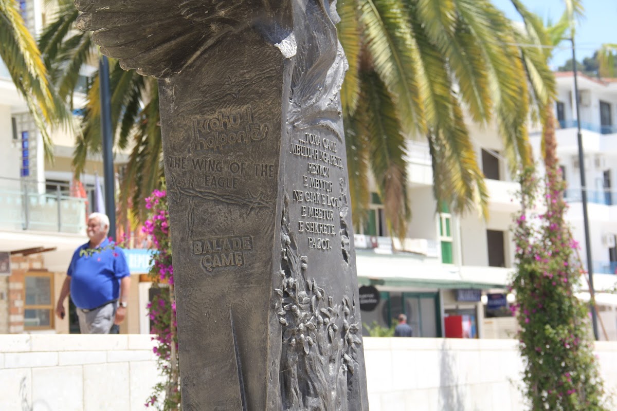 Hoxha Tahsin Sculpture & Bilal Xhaferi photo 3