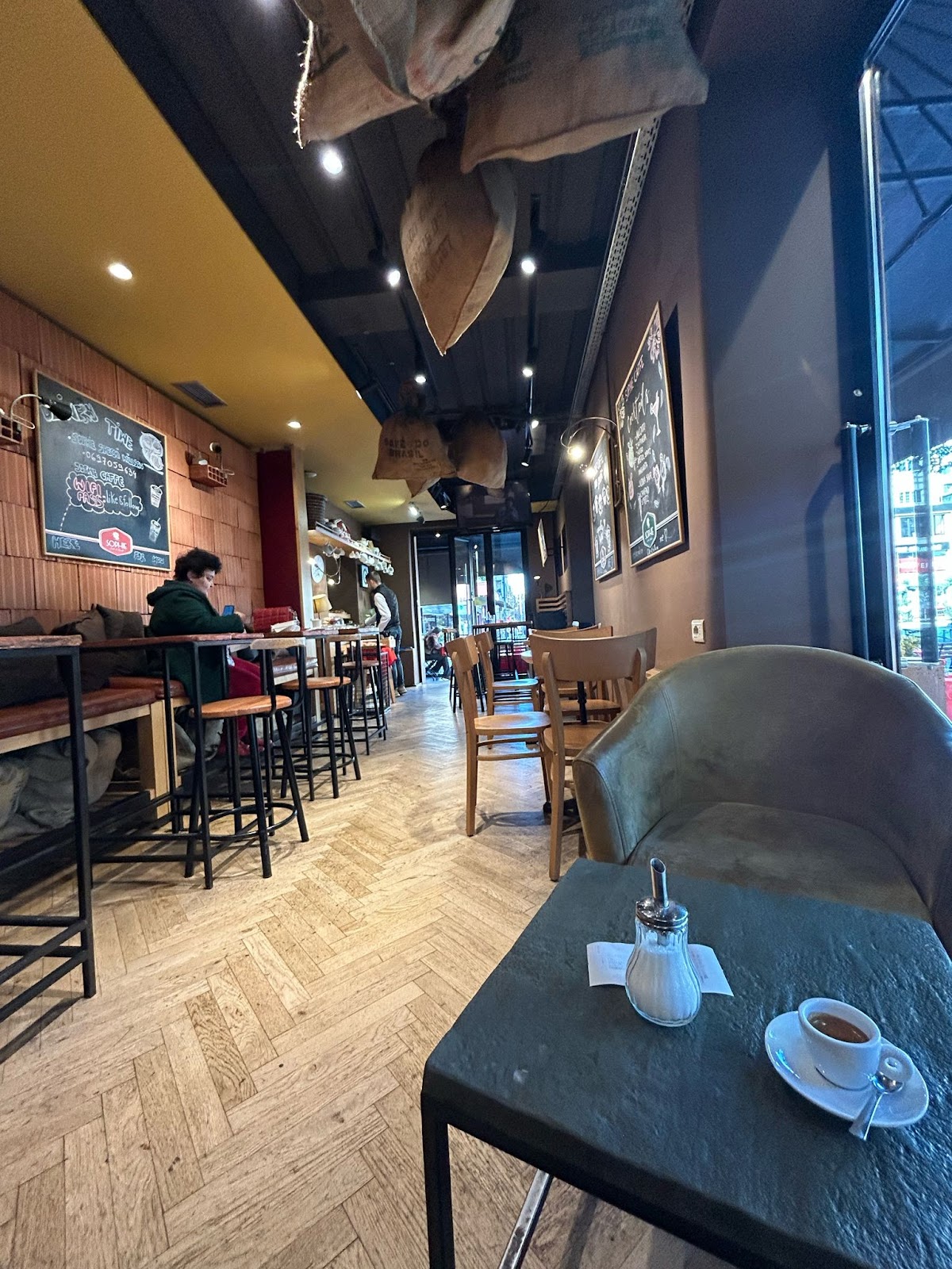 Sophie Caffe, Sheshi Wilson photo 4