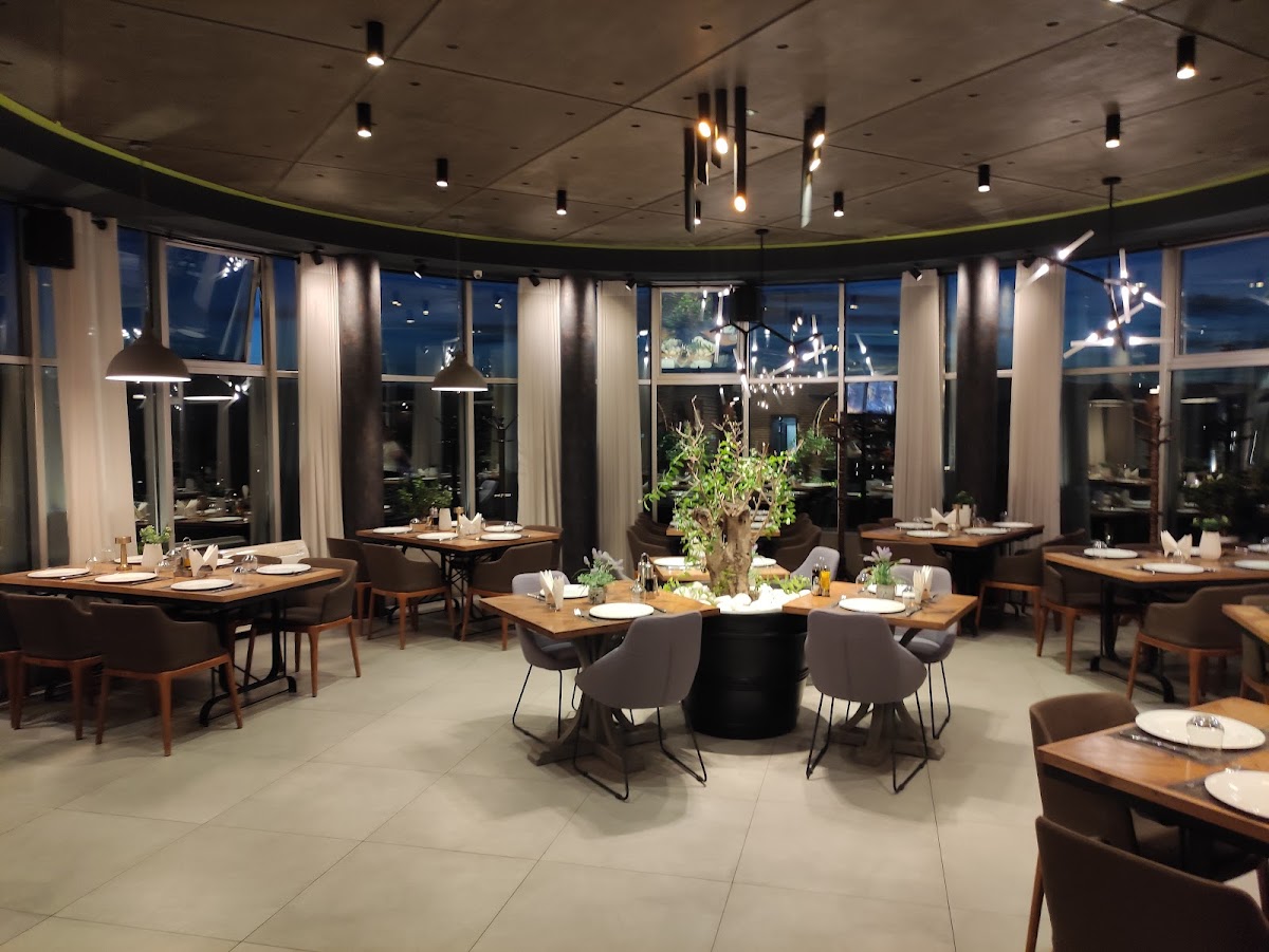 Sky View Hotel & Restaurant photo 3