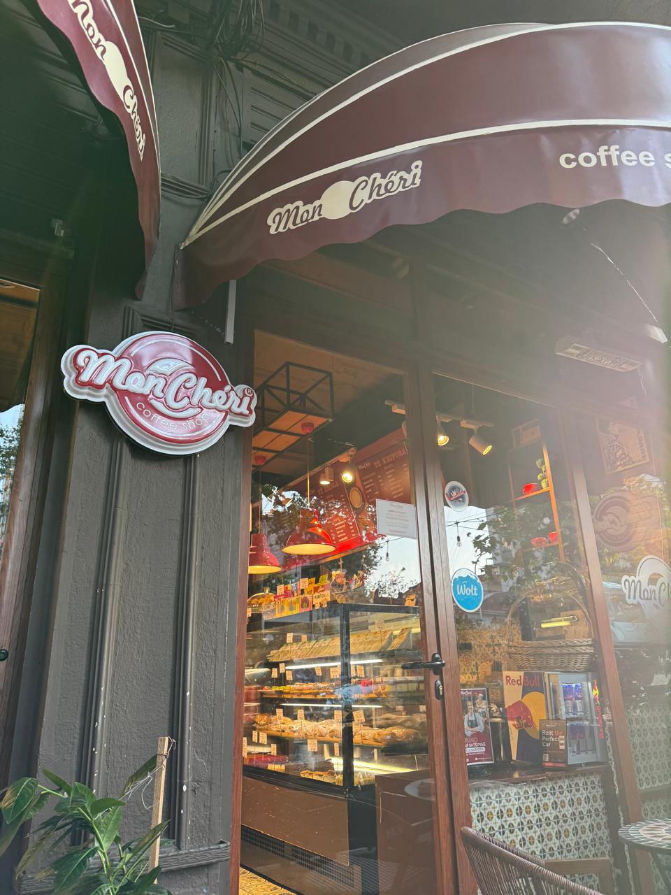 Mon Chéri Coffee Shop photo 4