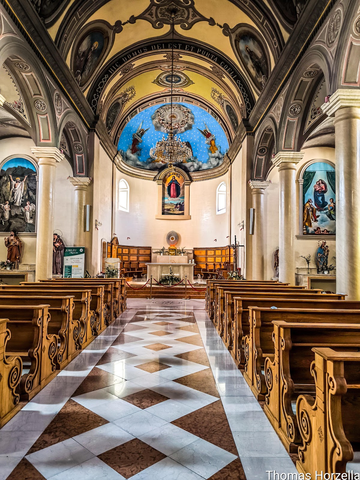 Catholic Cathedral of Our Lady of Perpetual Succour — Atraksione në Prizren — photo 3