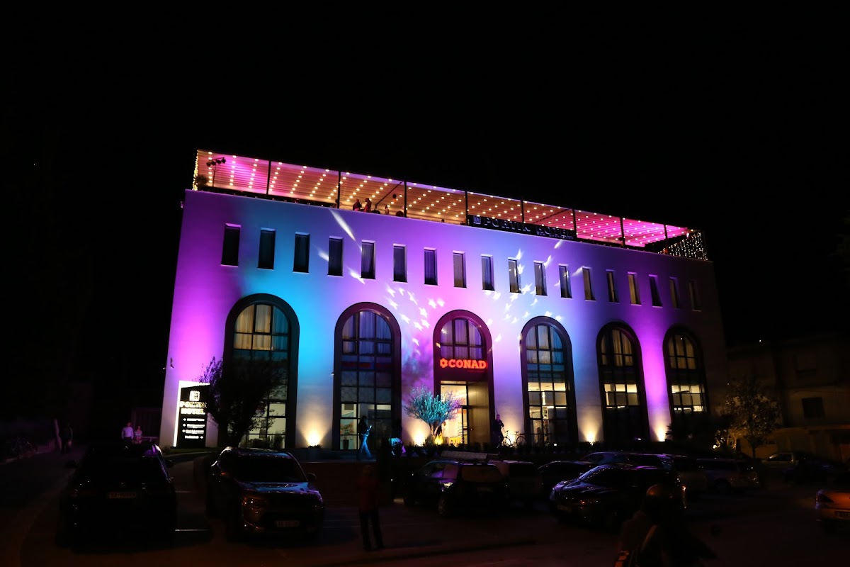 Portik Hotel