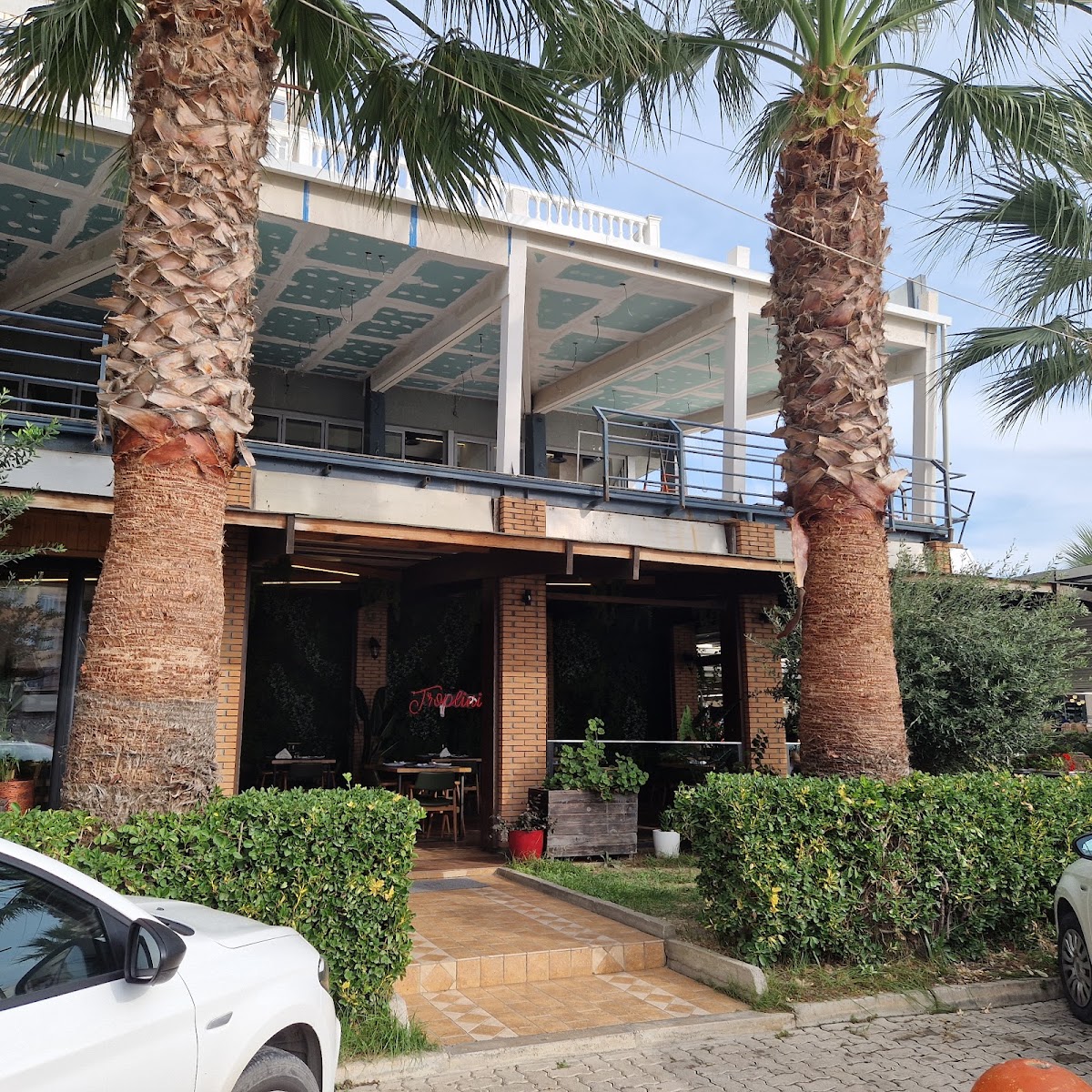 Bar Restorant Pizzeri Troplini photo 4