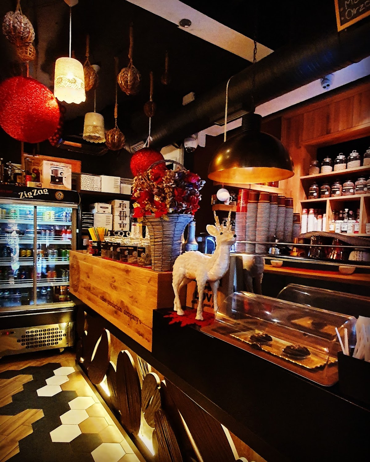 YXHA Coffeeshop photo 5