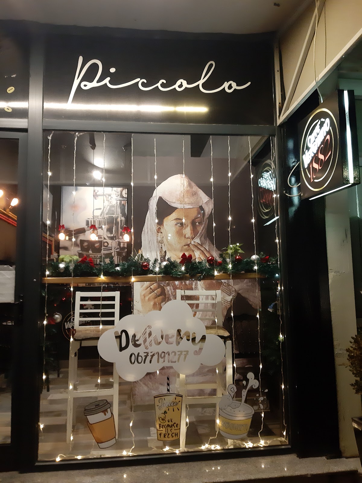 Piccolo Coffee Shop