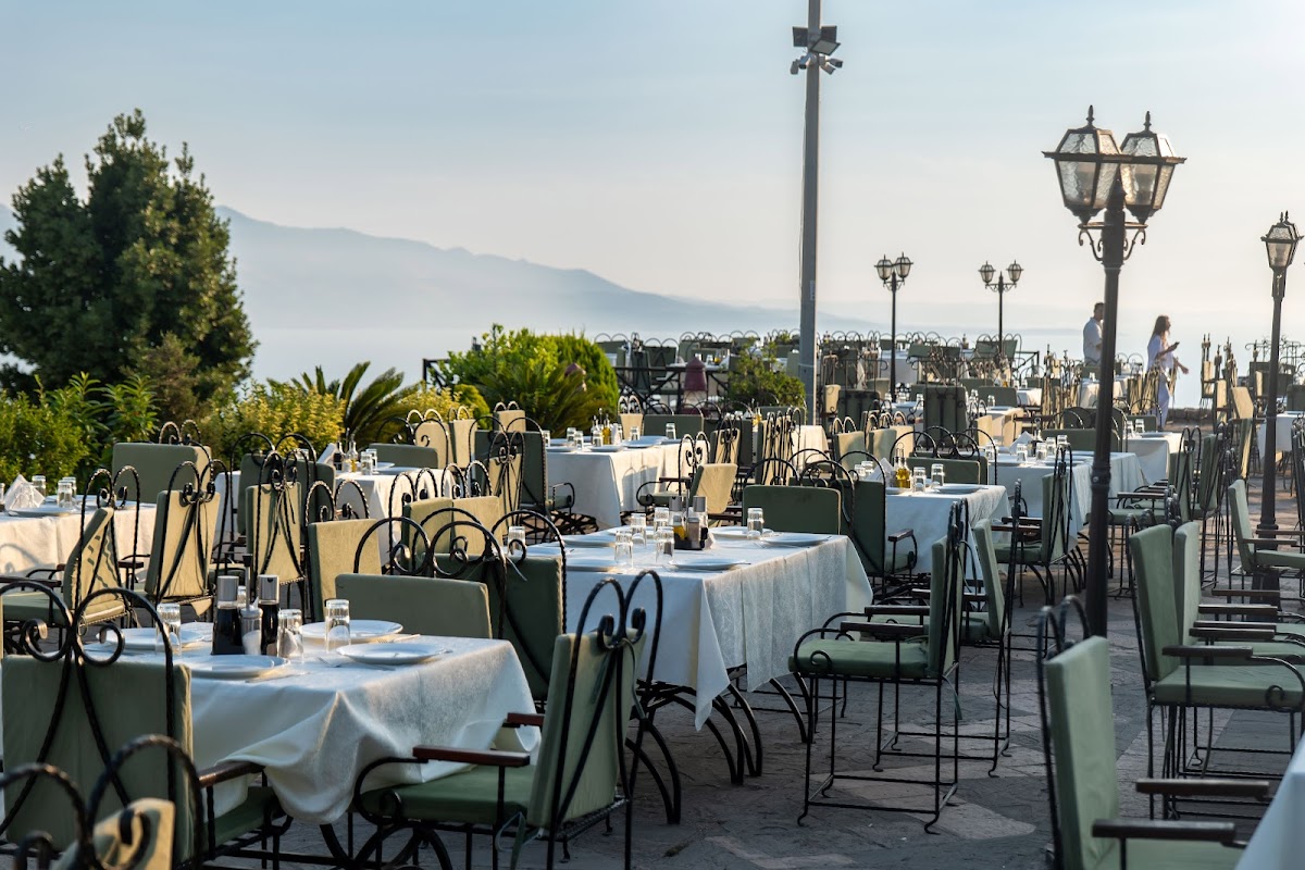 Lekursi Castle Restaurant