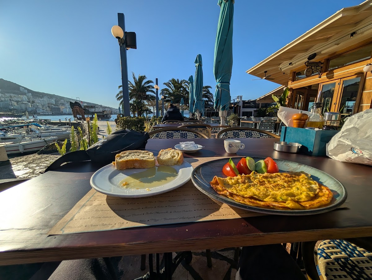 Limani Bar Restaurant photo 3