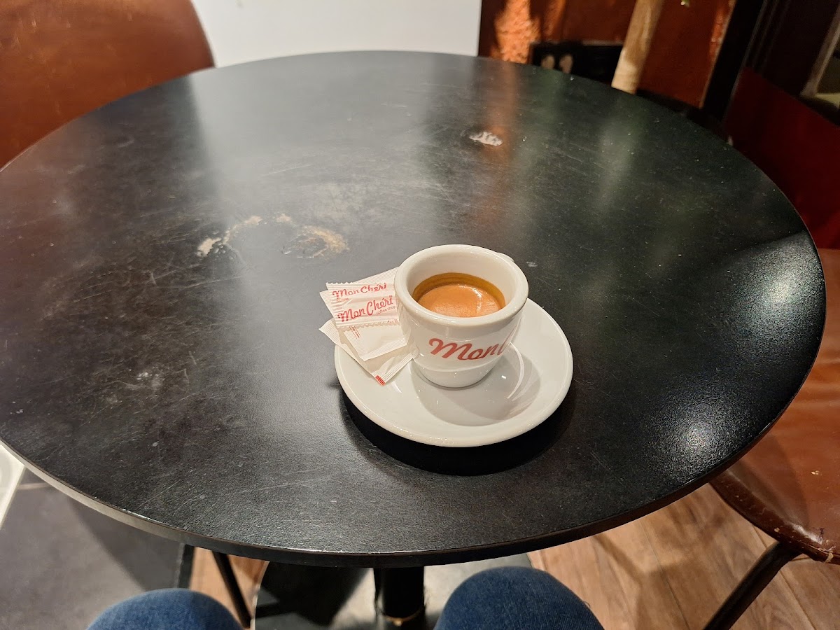 Mon Cheri Coffee Shop Elbasan photo 5