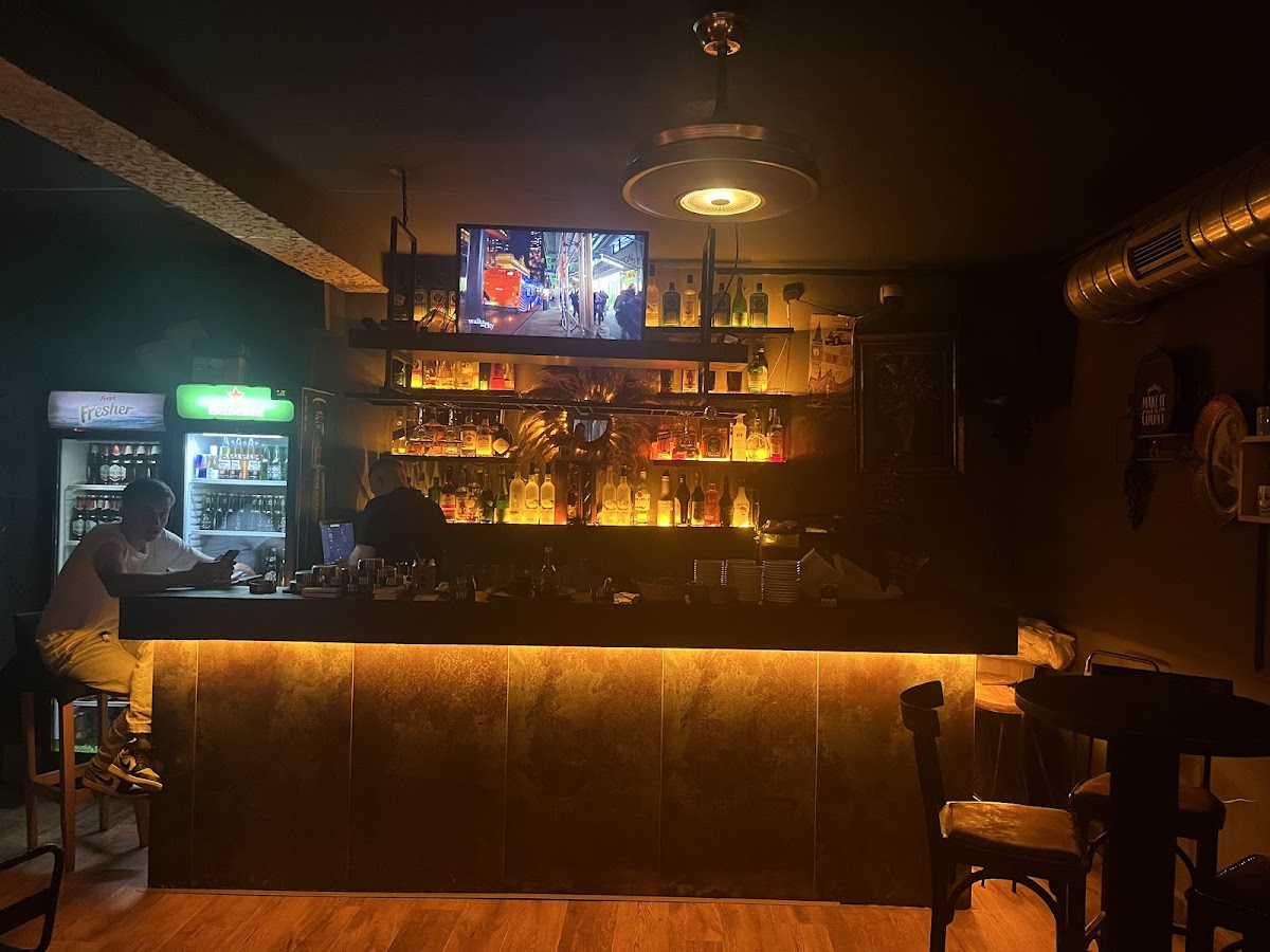 Floyd Pub photo 2