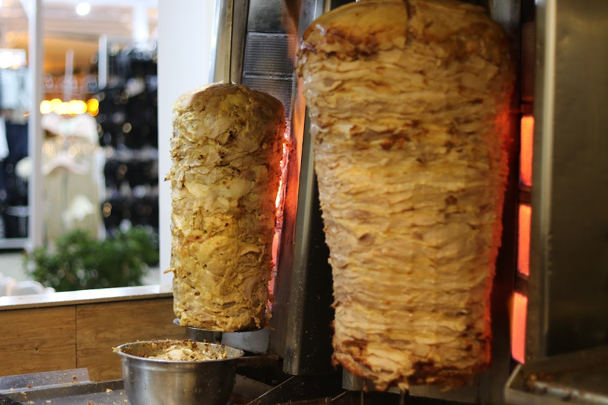 GUMA Souvlaki Himara photo 5