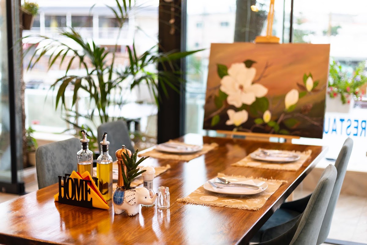 Joni restaurant
