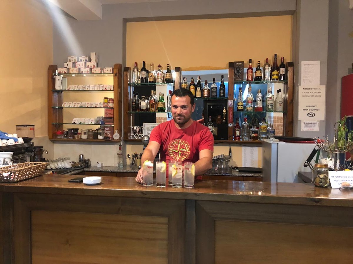 Bar Corner