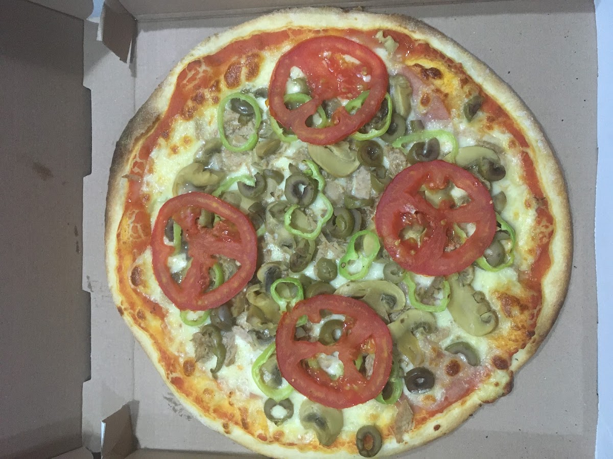 Pizza Chicken & Chips photo 2