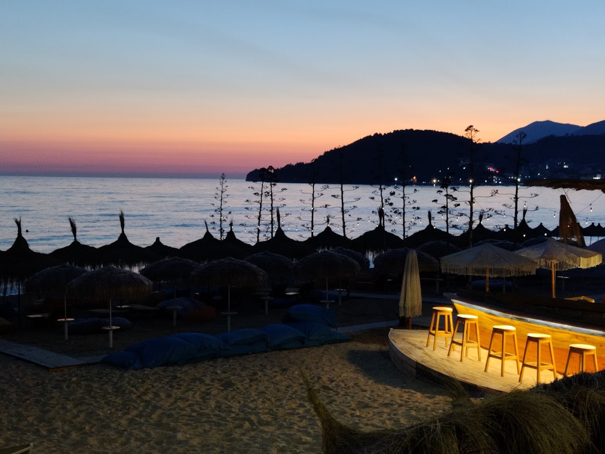 TE VARKA - Beach Bar