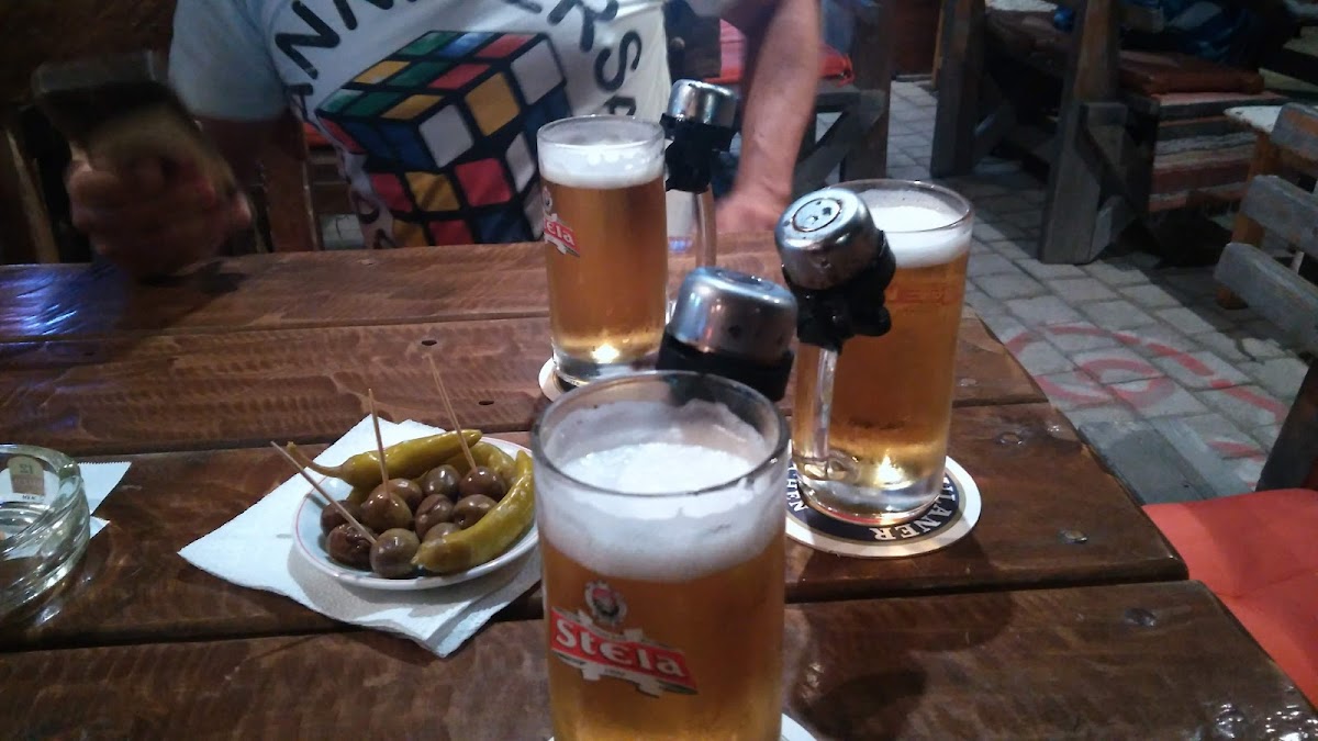 Red Indian Rock Cafe Himare photo 5