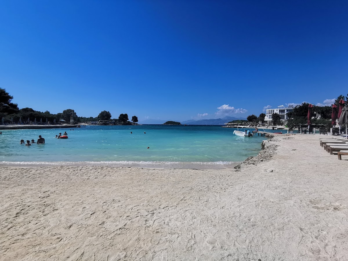 Plazhi Paradise