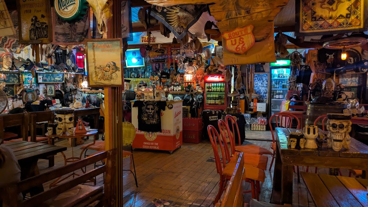 Red Indian Rock Cafe Himare photo 4